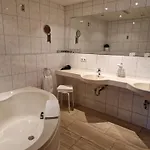 Waldhorn Hotel 3*